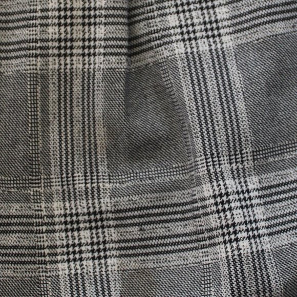 Banana Republic Pleated High Waist Grey Plaid Trousers - Picture 4 of 10